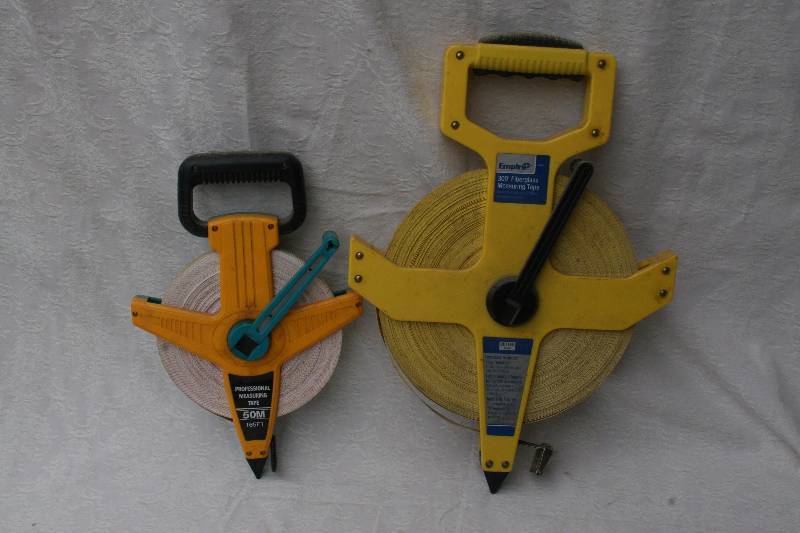 lot 364 image: 165 Tape Measure and 300 Measuring Tape