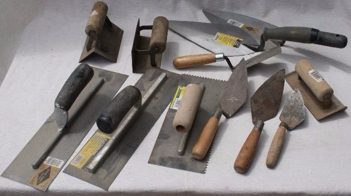 lot 366 image: Masonry Tools