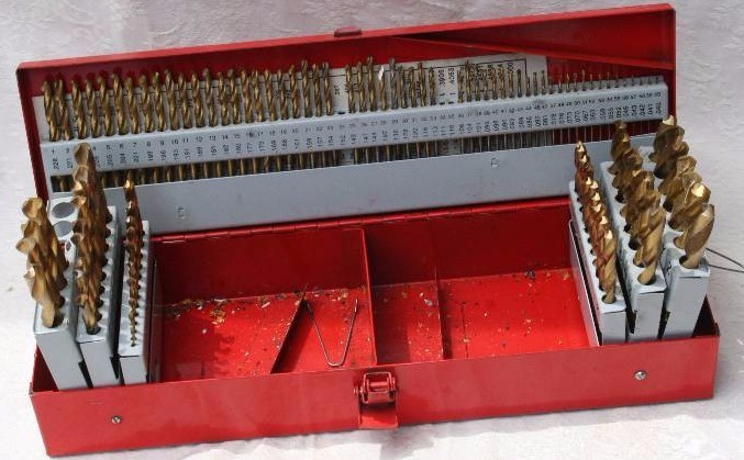 lot 369 image: Drill Bits