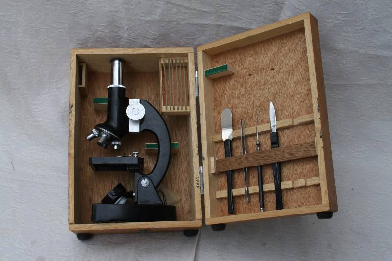 lot 383 image: Microscope