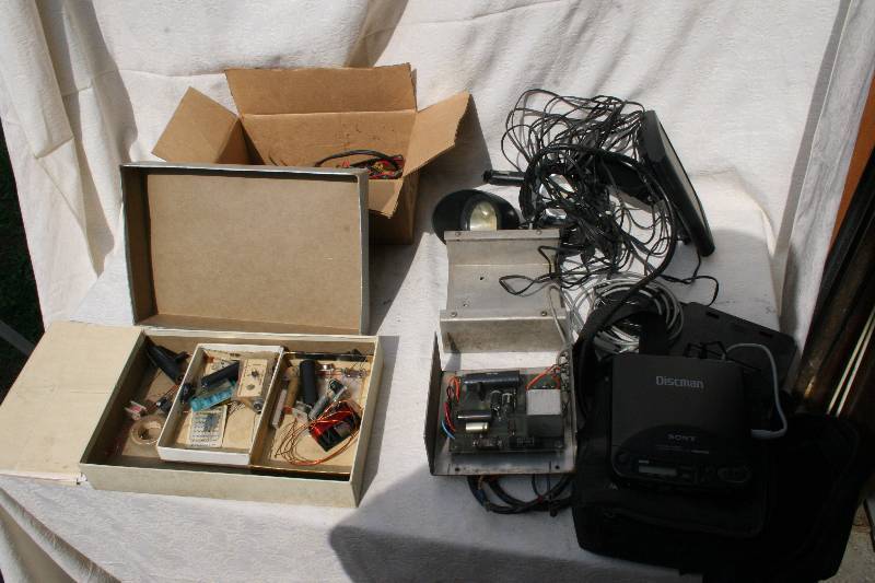 lot 403 image: Lights and Misc Electrical