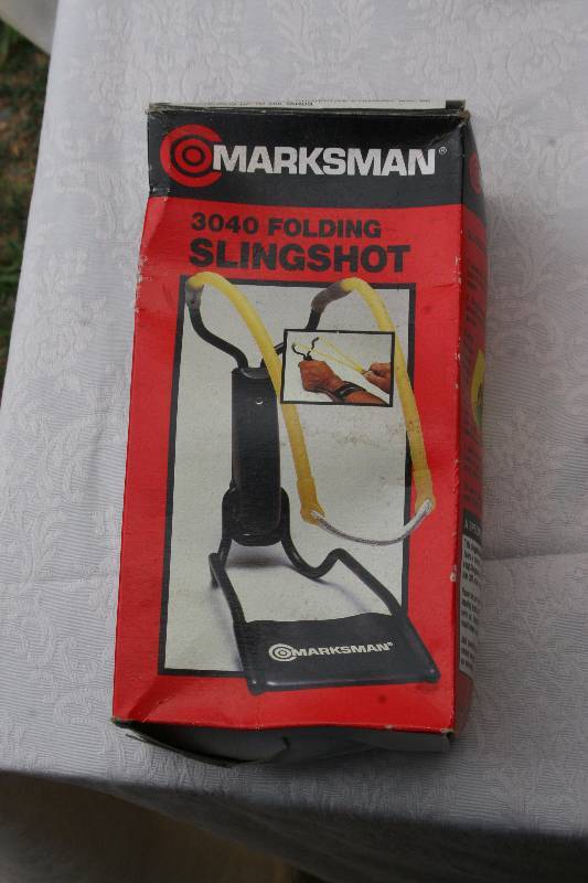 lot 421 image: Slingshot