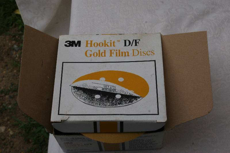 lot 422 image: Sanding Discs