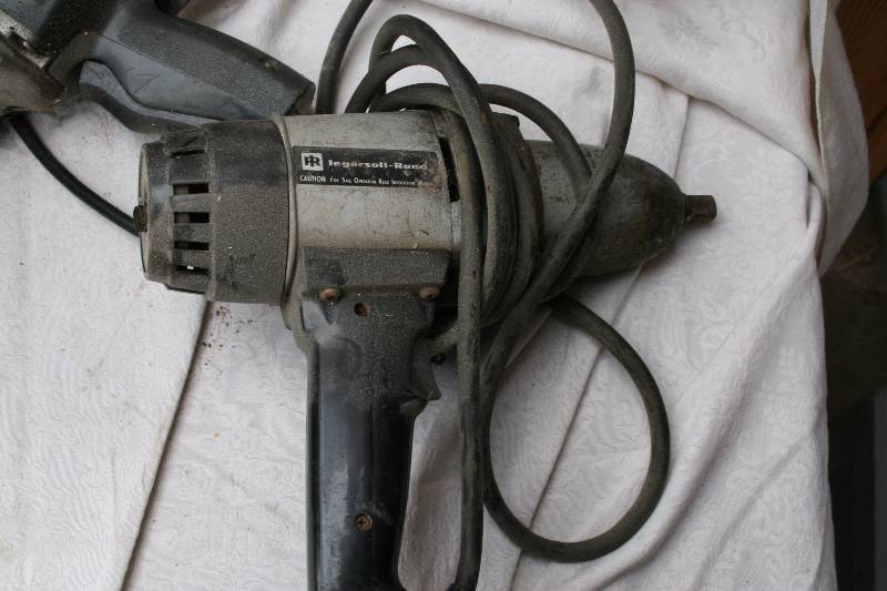 lot 436 image: Drills