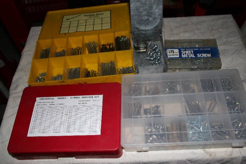 lot 453 image: Assorted Hardware