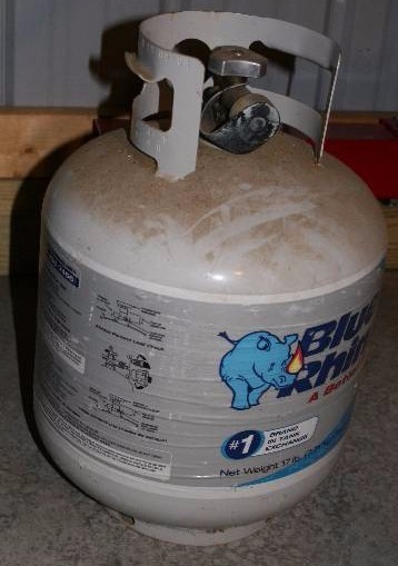 lot 465 image: Propane Tank