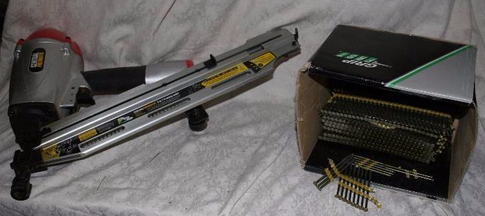 lot 483 image: Pneumatic Framing Nailer