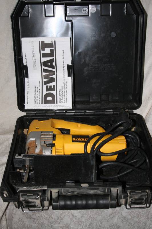 lot 494 image: DeWalt Jigsaw