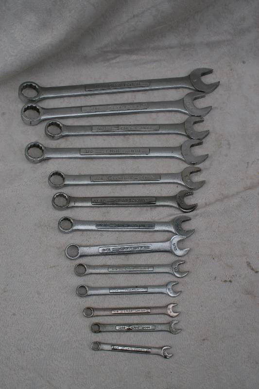 lot 522 image: Open End Box End Wrench Set