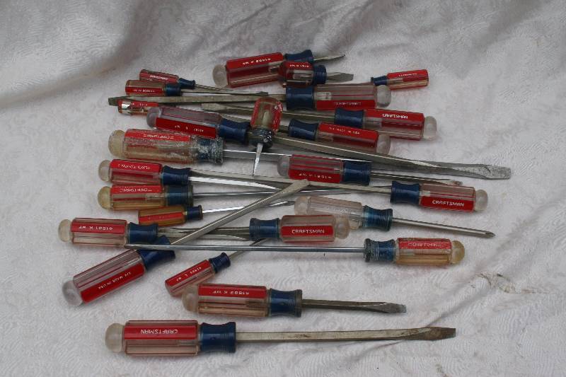 lot 523 image: Screwdrivers