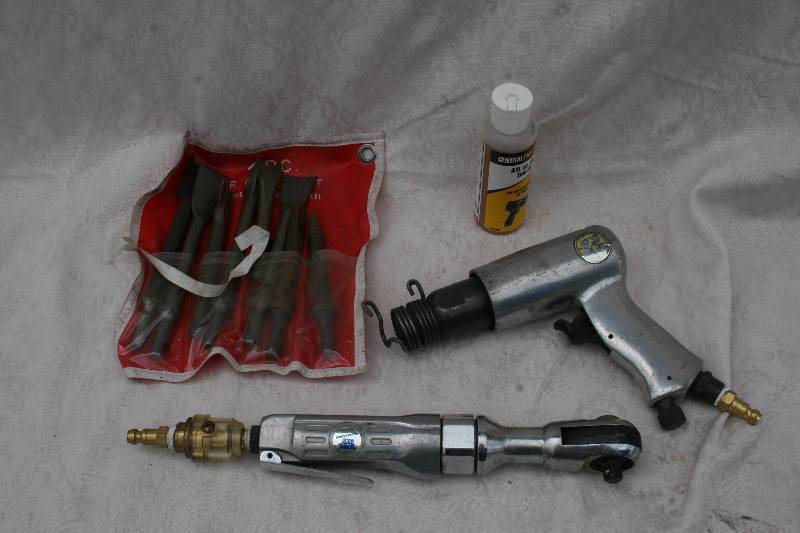 lot 530 image: Pneumatic Air Tools