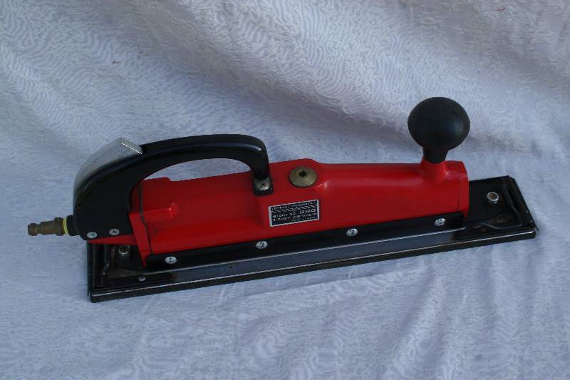 lot 534 image: Pneumatic Sander