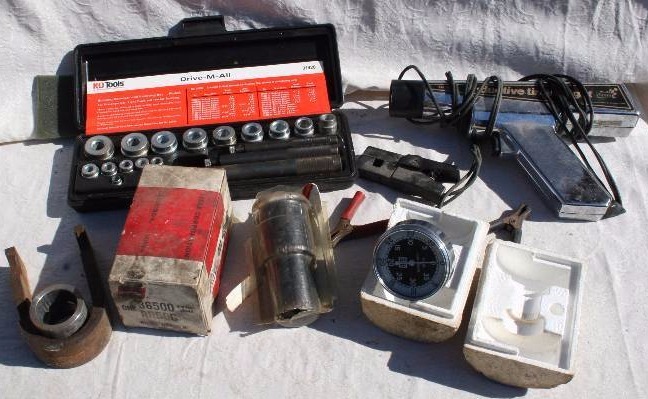lot 551 image: Timing Light and Bushing Remover Kit