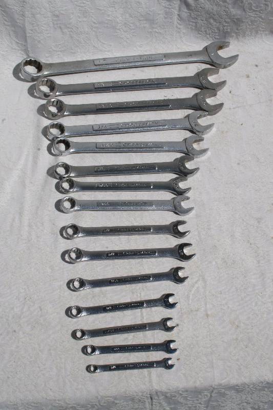 lot 569 image: Wrenches