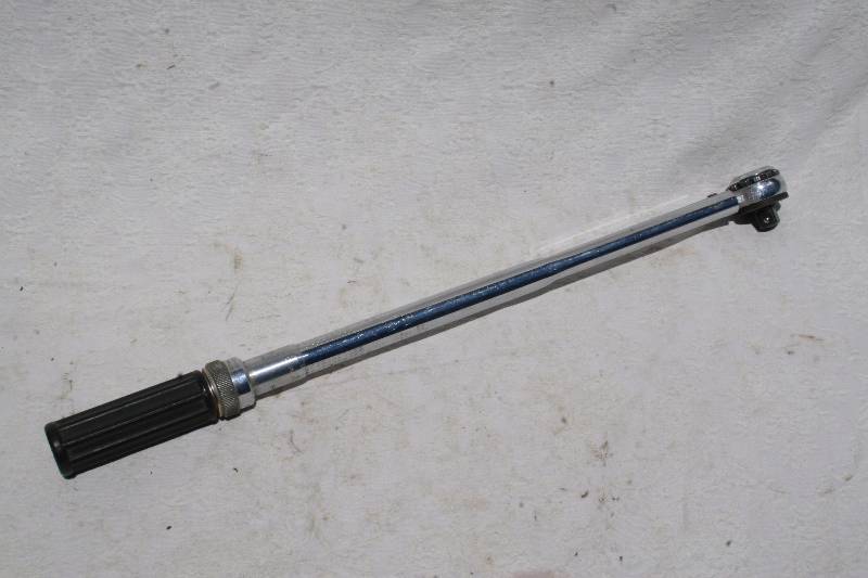lot 602 image: Torque Wrench