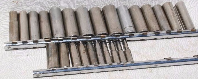 lot 615 image: Sockets