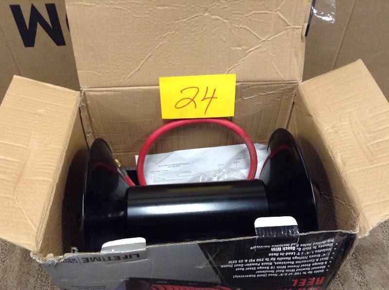 lot 24 image: Manual Air Hose Reel