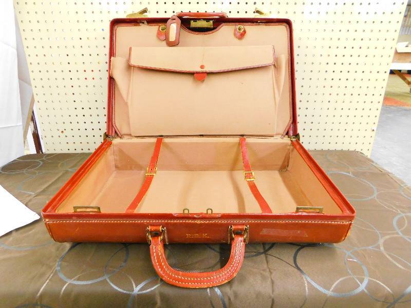 OLDER SUITCASE