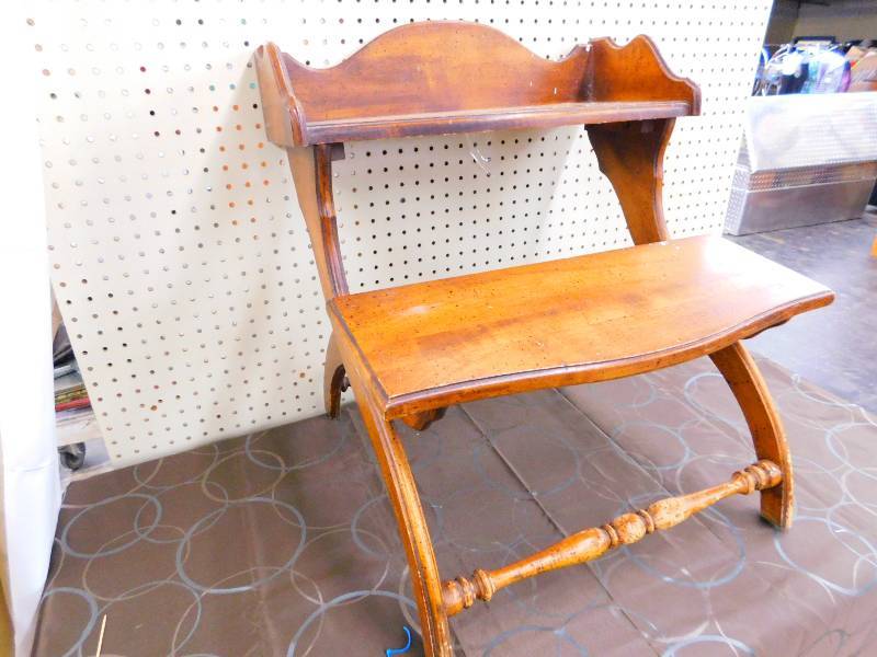 BUTLER BENCH