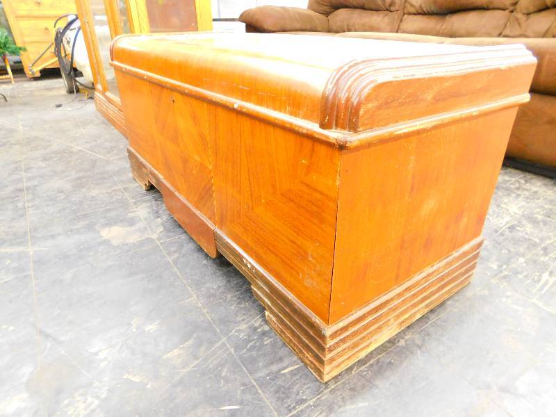 CEDAR CHEST