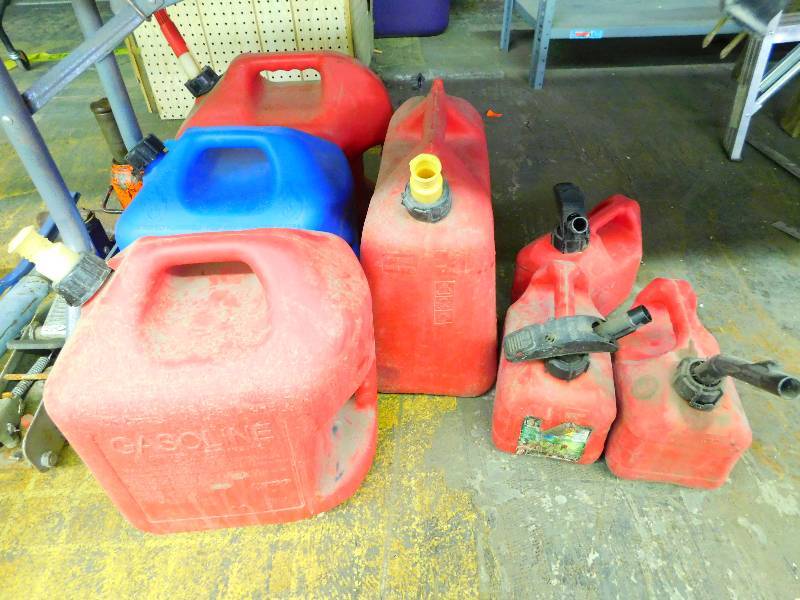 GAS CANS