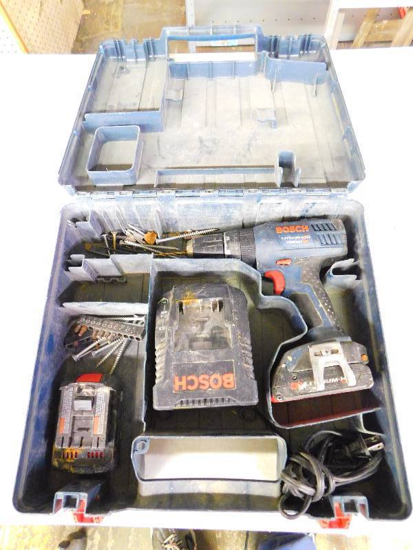 BOSCH CORDLESS DRILL IN CASE