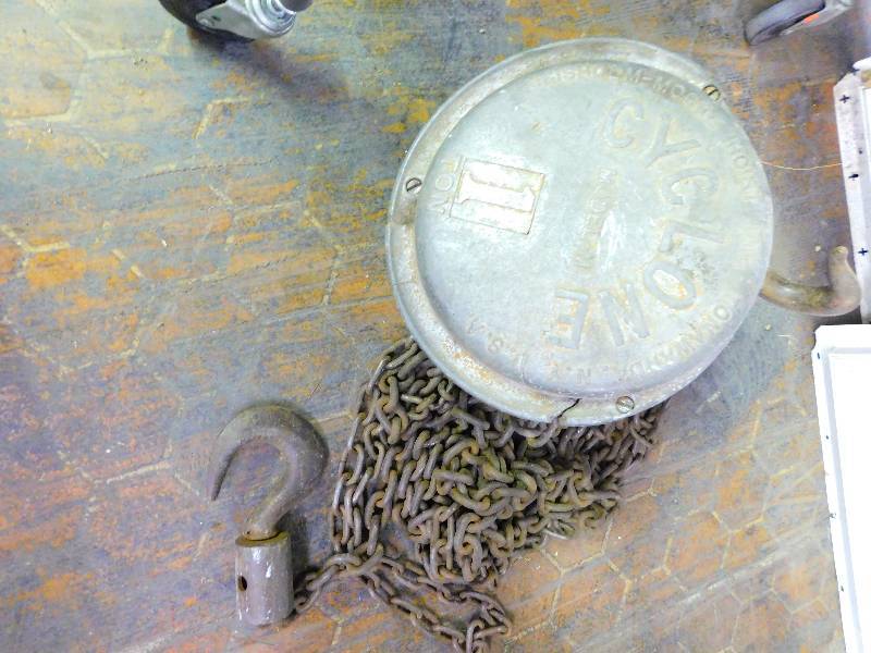 CYCLONE CHAIN HOIST
