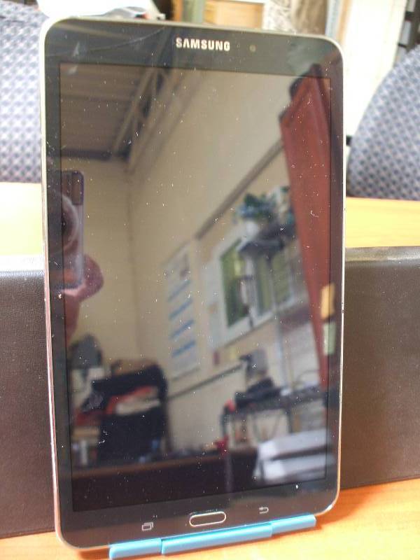 SAMSUNG TABLET