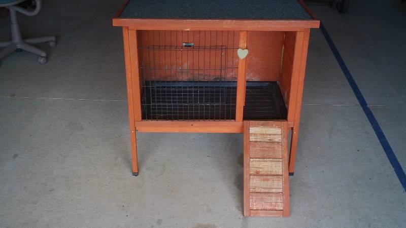 Rabbit hutch