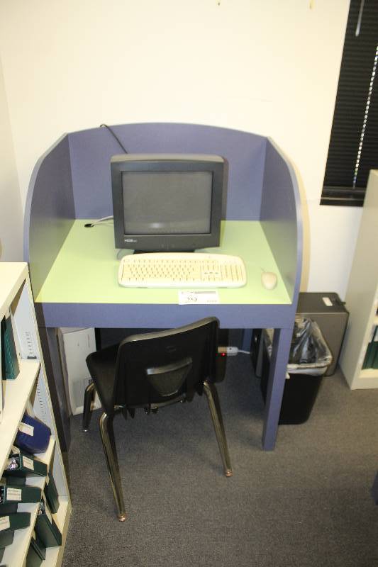 Lot of (9) Office Furniture Includes 5) Personal Cubicles AND 4) Chairs