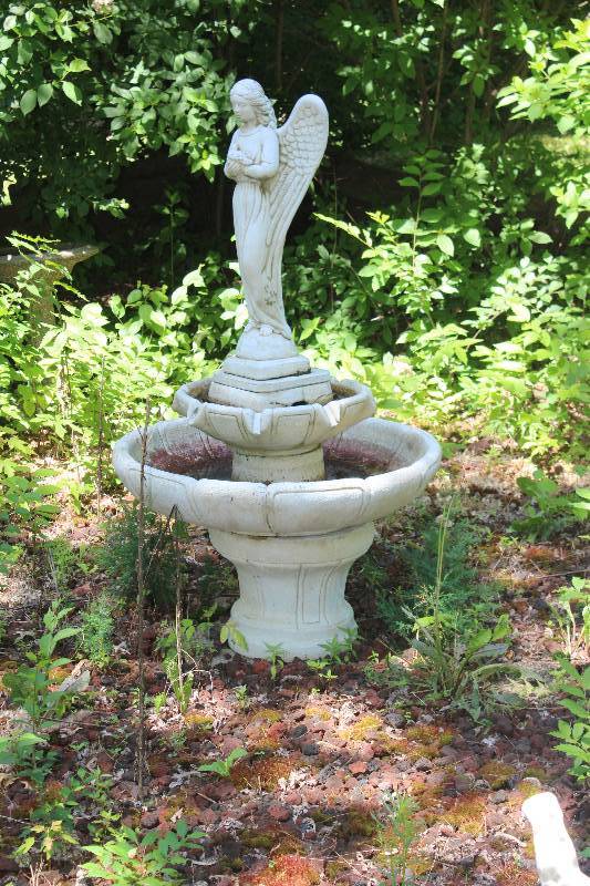 lot 132 image: Angel Fountain