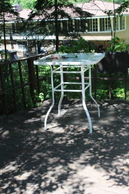 lot 123 image: Glass Top Patio Table, 4-Stacking Patio High Chairs
