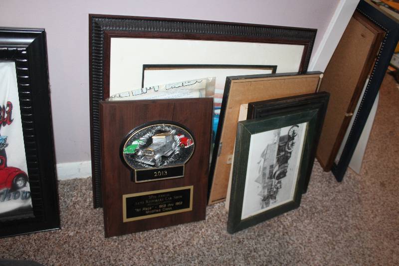 lot 49 image: Various Wall Art