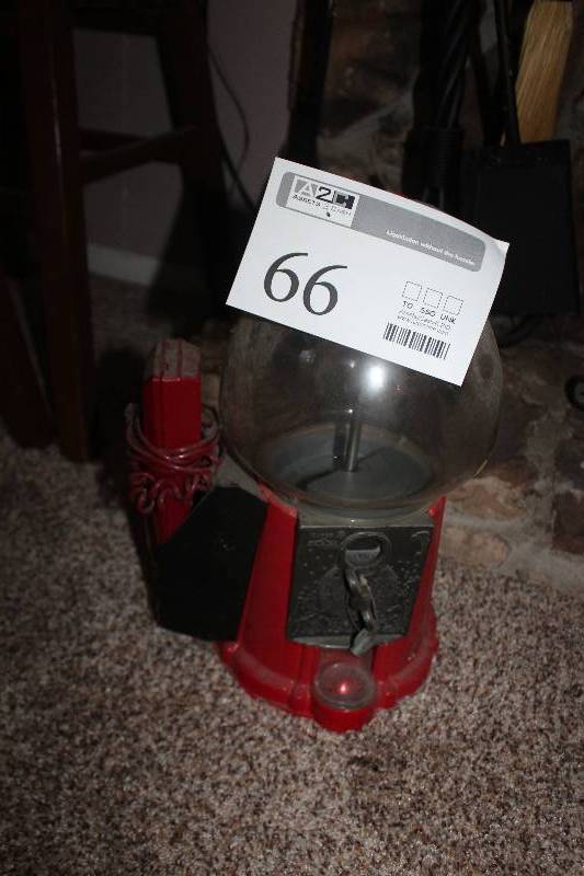 lot 66 image: Vintage Gumball Machine
