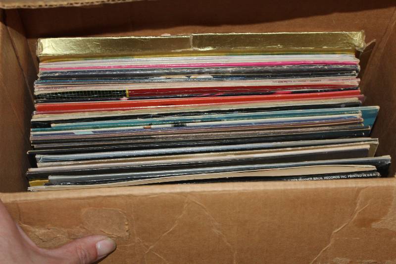 lot 136 image: Misc LPs