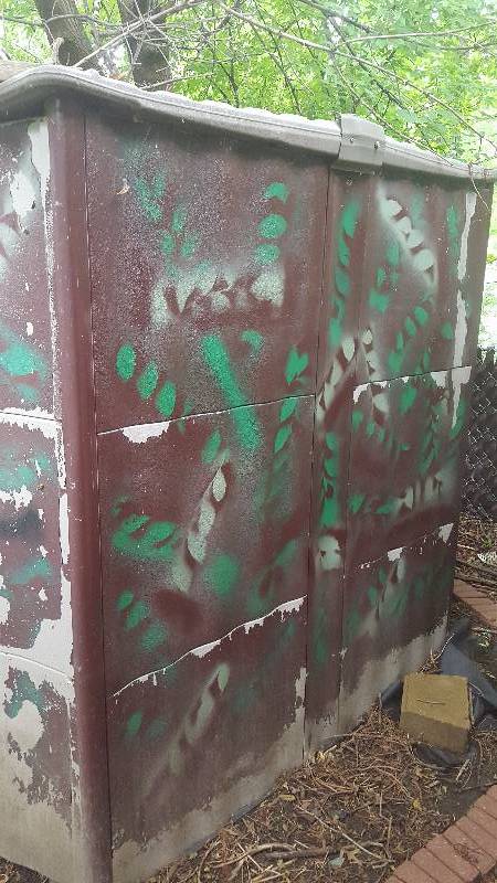 lot 140 image: Rubbermaid Poly Yard Shed
