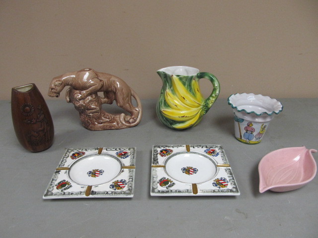 Group of Vintage &amp Mid Century Pottery Pieces