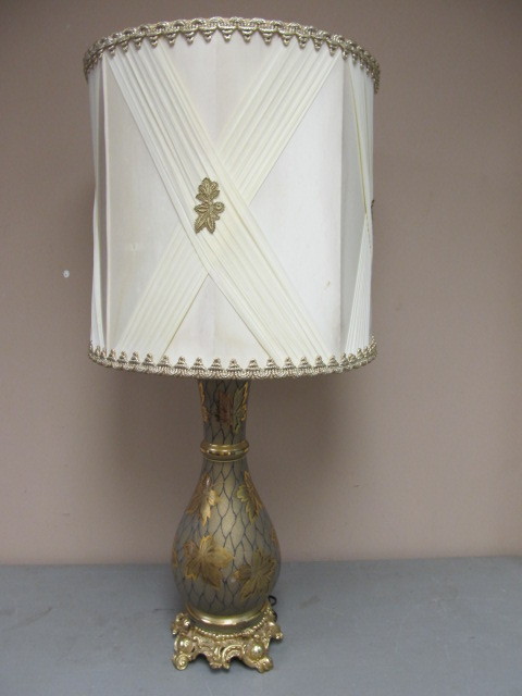Vintage Gold Table Lamp wLARGE Fancy Shade
