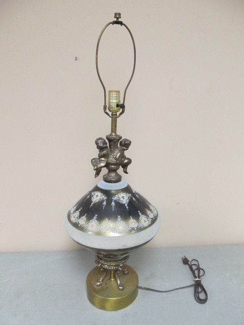 Vintage Italian Mid Century Cherub Motif Table Lamp