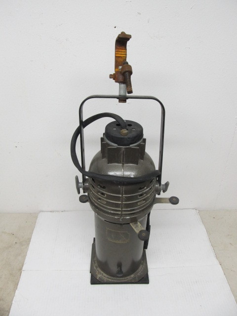 lot 40 image: Vintage Stage Light