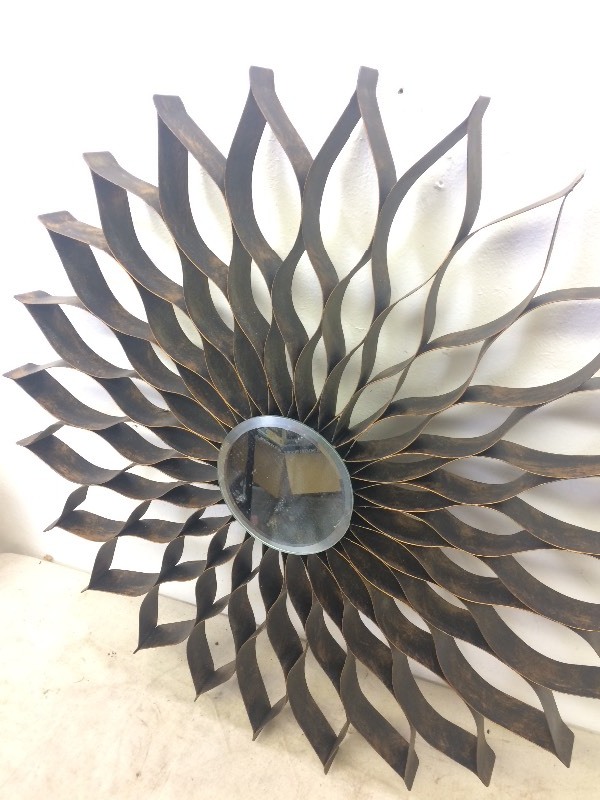 lot 82 image: Sunburst Metal Wall Decor Hanging wMirror