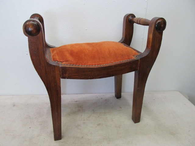lot 116 image: Vintage 1940s Savonarola Chair 