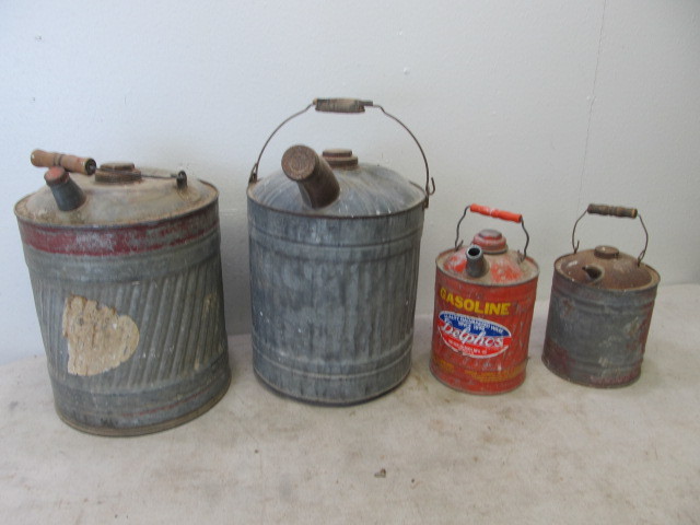 lot 125 image: 4 Vintage Galvanized Gas Cans