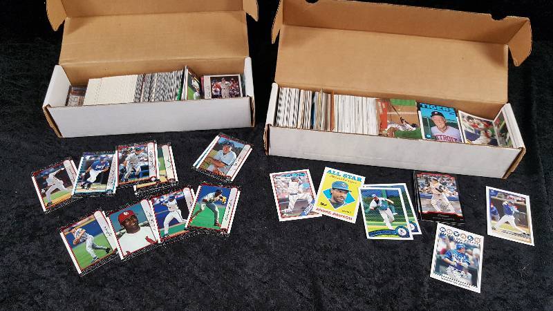 Lot - Baseball Cards - 1999 Bowman, 1998-1999 Topps