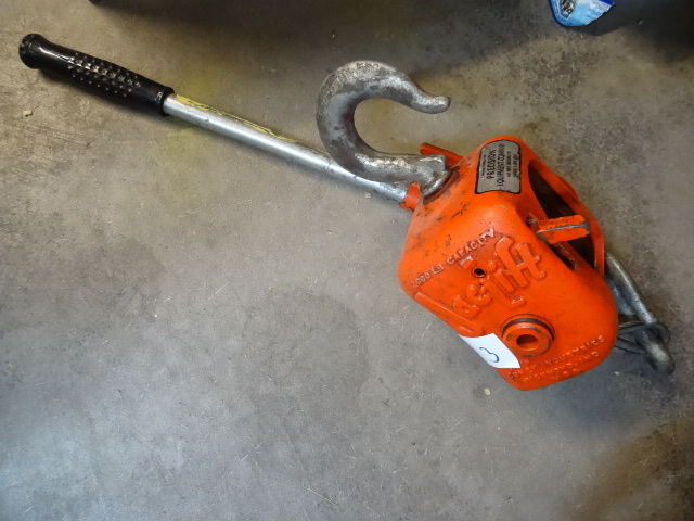 2000 lb capacity jac lift cable lif...