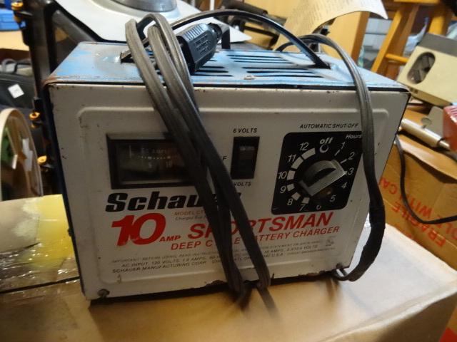 Schauer 10 amp deep cycle battery c...
