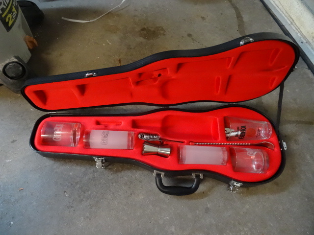 Violin case travel drink set. Also ...