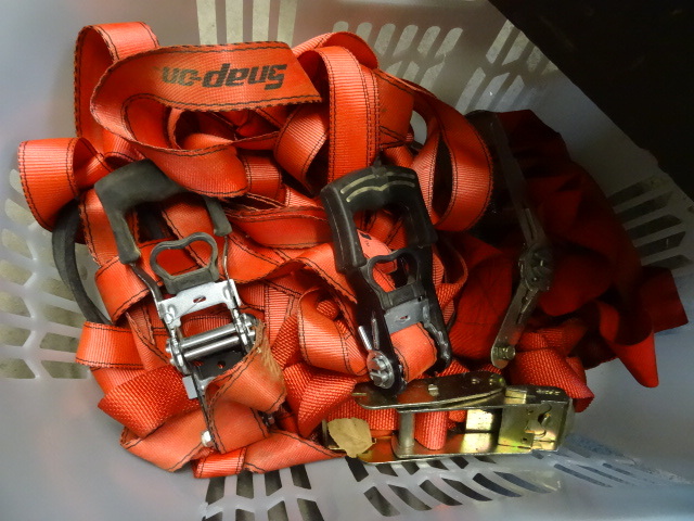 Basket of misc ratchet straps...