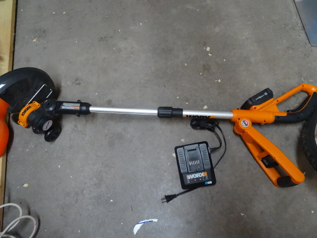 Works Wg 151.5  18 volt 10 weed wh...