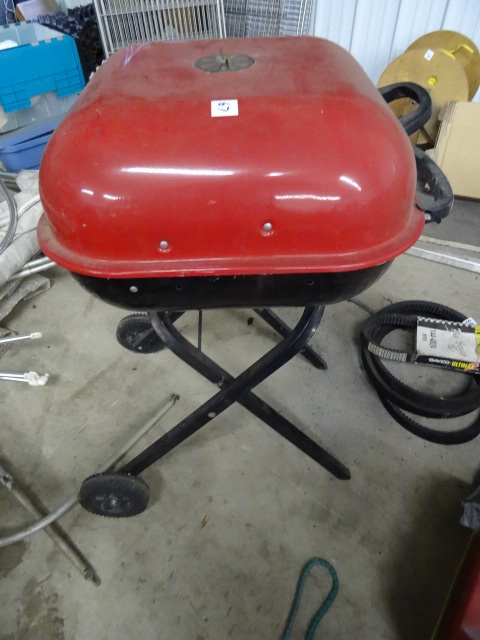 lot 67 image: Fold Up Portable Charcoal Grill